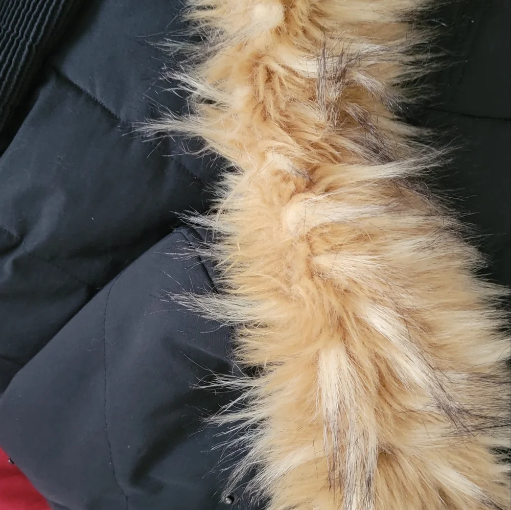 GUESS LA winter Jacket - Picture 2 of 4